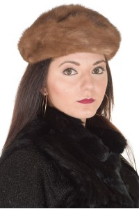 Καπέλο από φυσική γούνα