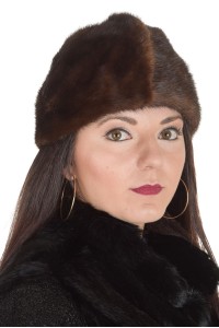Μοντέρνο γυναικείο καπέλο από φυσική γούνα