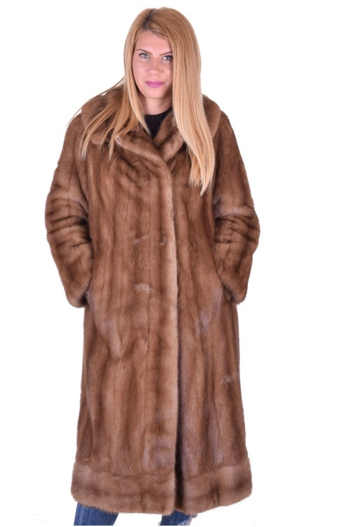 Ομορφο γυναικείο παλτό από φυσική γούνα 214.00 EUR