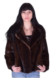 Κομψό γυναικείο παλτό από φυσική γούνα