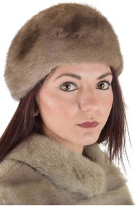 Γυναικείο καπέλο από φυσική γούνα