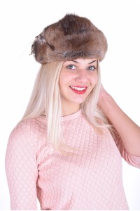 Γυναικείο καπέλο από μοσχοπόντικα
