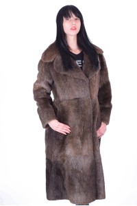 Ομορφο γυναικείο παλτό γούνας