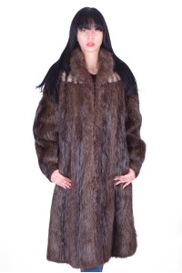 Γυναικείο παλτό γούνας από κάστορα