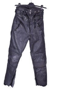 Μαύρο γυναικείο παντελόνι του μοτοσικλετιστή από φυσικό δέρμα